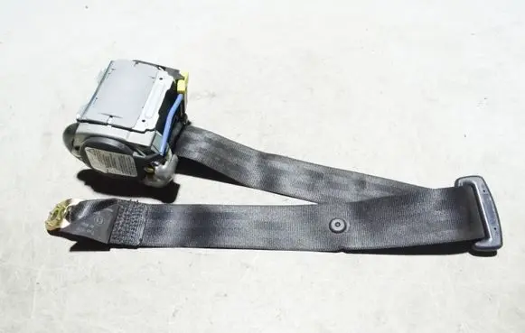 Audi A6 S6 C5 4B Rear seatbelt 4B9857805C