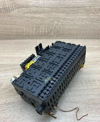 Volkswagen Sharan Fuse module 7M0937025D 357937039