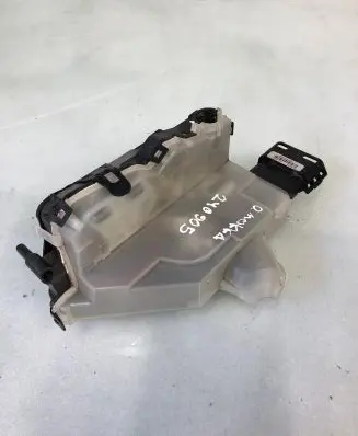 Opel Mokka B Rear door lock 16944452
