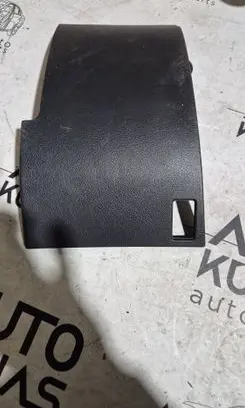 Skoda Octavia Mk2 (1Z) Fuse box cover 9650073577 A1074305 A1074306