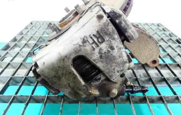 Ford C-MAX I Front brake caliper IMPRK1073084