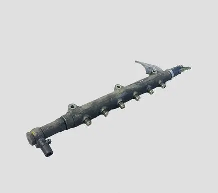 Volvo V70 Fuel main line pipe 8658252 0445215010 002354L1
