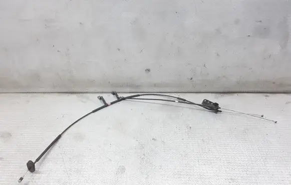 Hyundai Santa Fe Throttle cable 