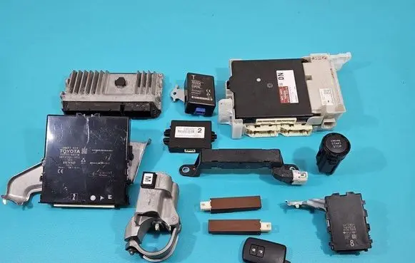 Toyota Yaris Engine control unit/module ECU 89661-0U140 IMPRK1375196