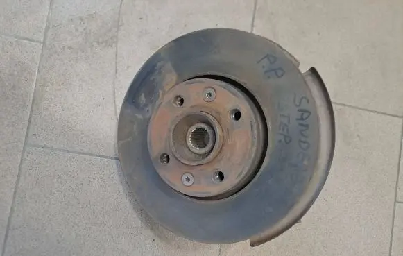 Dacia Sandero III Front wheel hub spindle knuckle