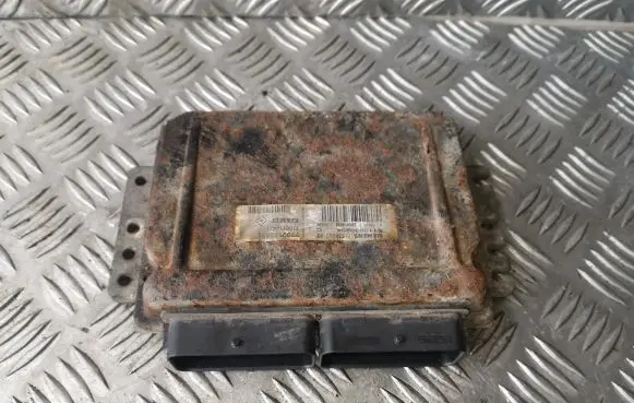 Renault Espace III Engine control unit/module 7700112451 7700110471 S110030204