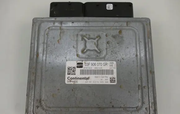 Seat Ibiza IV (6J,6P) Engine control unit/module 03F906070GR