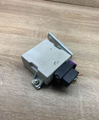 Toyota Avensis T250 Central body control module 150696