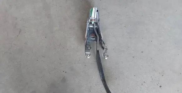 Toyota Avensis T270 Brake pedal 