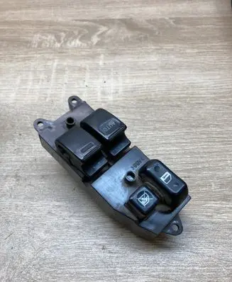 Mazda 323 Electric window control switch 0115Q51