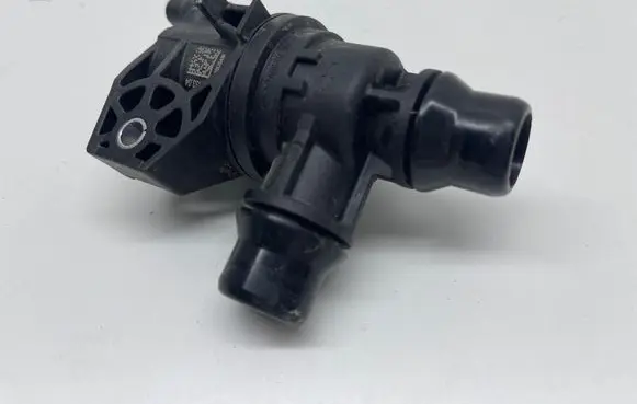 BMW i4 Electric auxiliary coolant/water pump 3845304