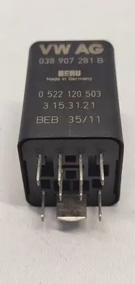 Audi A4 Allroad B8 Glow plug pre-heat relay 038907281B
