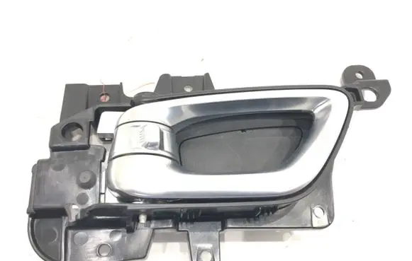 Jeep Compass Rear door interior handle