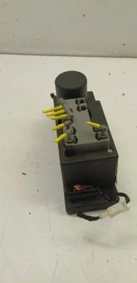 Mercedes-Benz E W210 Central locking vacuum pump 2108002548 0132006364