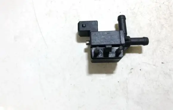 Volvo S60 Turbo solenoid valve 72251702 9470775