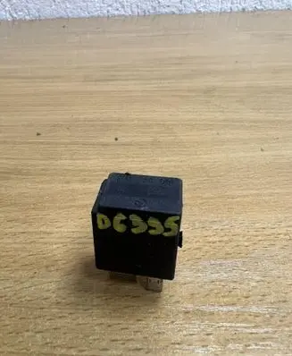 Mercedes-Benz C W203 Other relay 0025421119 D6395