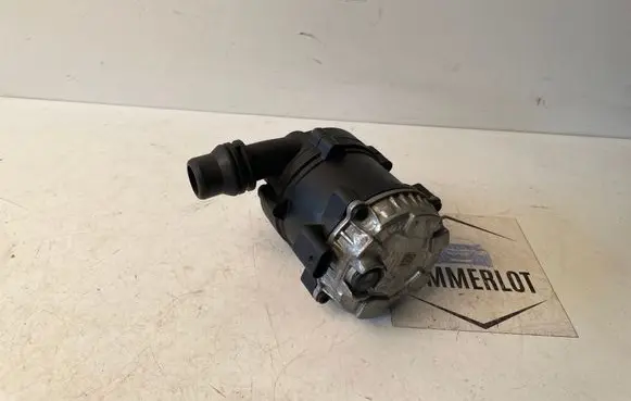 BMW 5 G30 G31 Electric auxiliary coolant/water pump 8638237