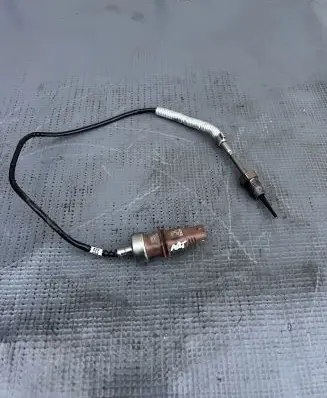 Volkswagen Arteon Exhaust gas temperature sensor 05L919529E