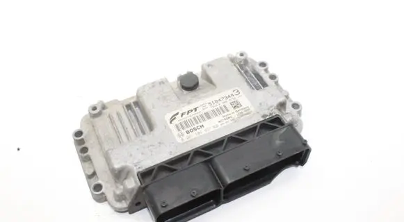 Fiat Grande Punto Engine control unit/module 0261S04657 51847344