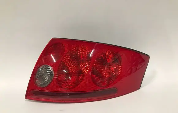 Audi TT Mk1 Rear/tail lights 8N0.945.096 8N0945096 67715051
