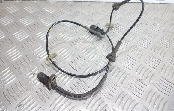 Volvo XC90 ABS brake wheel speed sensor 8634237