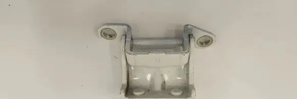 Nissan Leaf II (ZE1) Loading door upper hinge 
