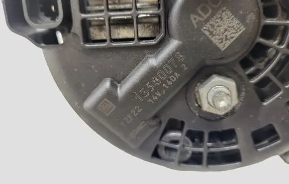 Opel Antara Generator/alternator 13580078 12F22
