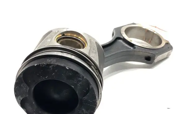 Mercedes-Benz GLA W156 X156 Piston with connecting rod 65100