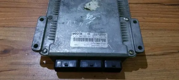 Renault Scenic I Engine control unit/module 0281001934 h0m8200039569