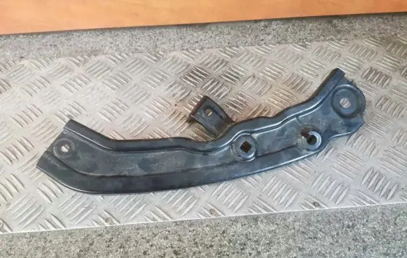 Skoda Scala Headlight/headlamp mounting bracket 657805931