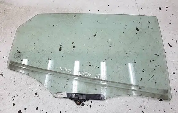 Hyundai ix35 Rear door window glass E643R00048