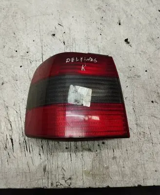 Volkswagen PASSAT B4 Rear/tail lights QFL1JA