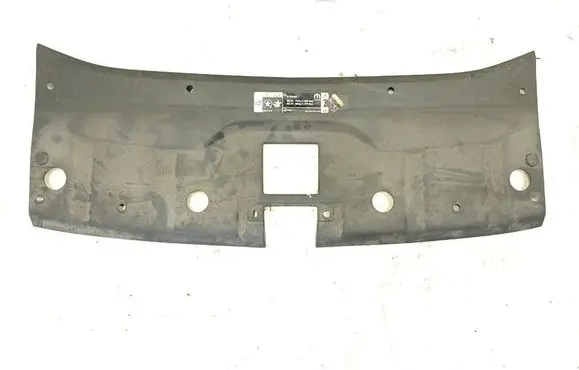 Jeep Grand Cherokee WL Engine bonnet/hood lock trim molding 68374964AC