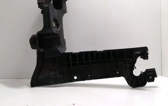 Land Rover Discovery Sport Other engine bay part 31298096 6G9N10724FG