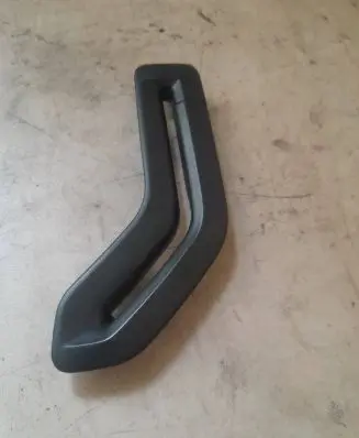 Volvo V50 Seat belt trim 8665745