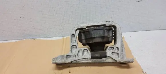 Ford Focus ST Engine splash shield/under tray CV616E012EB 143081710T2 A1619CJ3