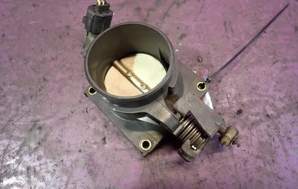 Ford Mondeo Mk III Throttle body valve 1S7U9E927CA