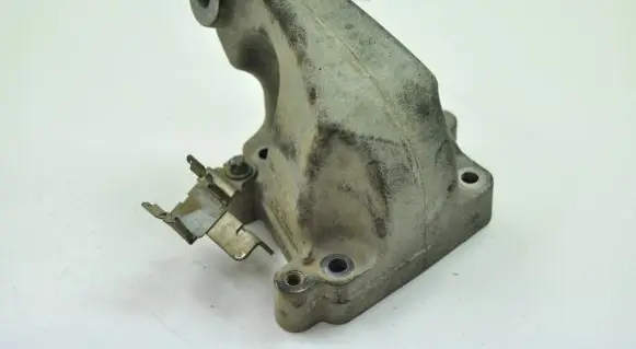 Mercedes-Benz R W251 Engine mounting bracket A6422230304