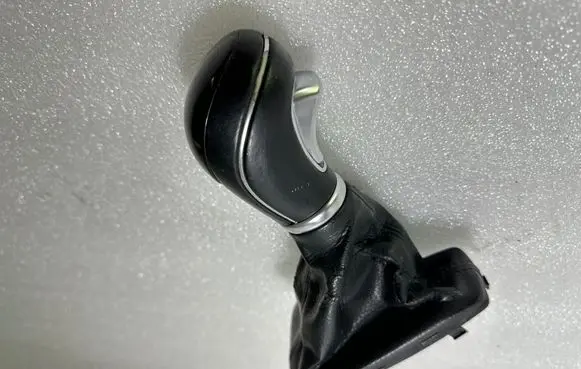 Hyundai i40 Gear lever shifter trim leather/knob 