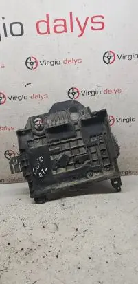 Battery tray