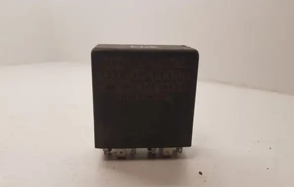 Audi A6 S6 C5 4B Other relay 4B0919471A 393