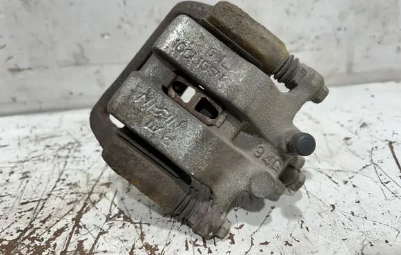 Honda FR-V Rear brake caliper 10CL15SN