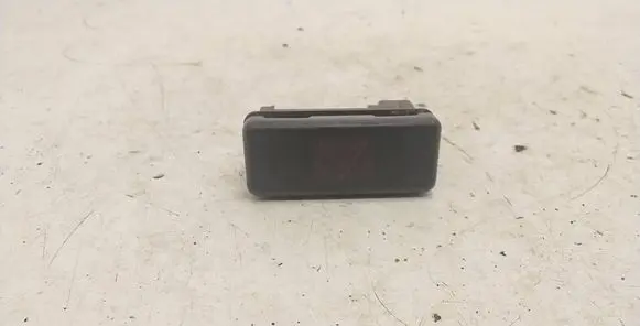 BMW 5 E39 Hazard light switch 8350947