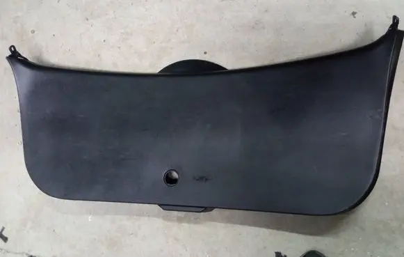 Mazda CX-7 Tailgate/boot cover trim set EG2168960