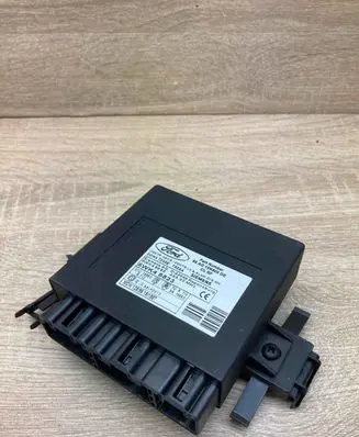 Ford Focus Comfort/convenience module 98AG15K600DE 5WK47230E