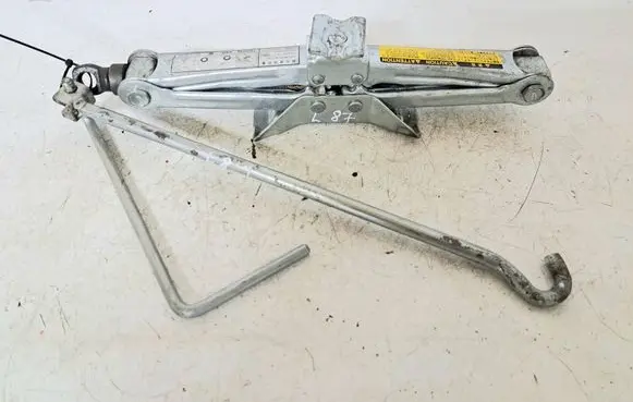 Toyota RAV 4 (XA20) Lift Jack 