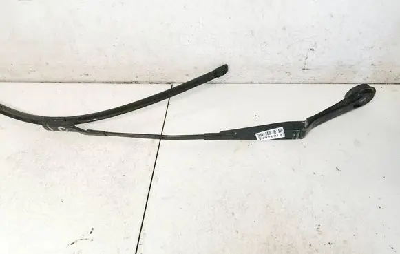 Ford Focus Front wiper blade arm bm5117526bb
