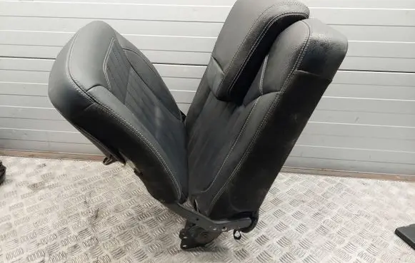 Mercedes-Benz GL X166 Rear seat 