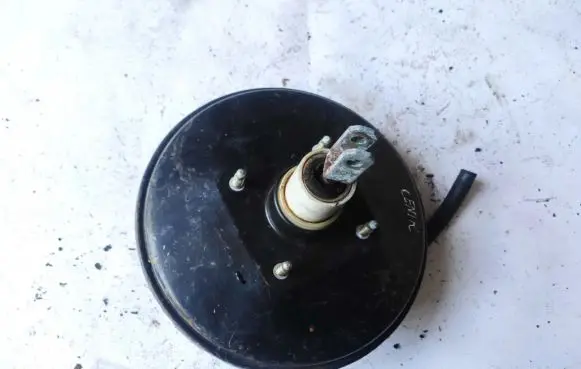 Renault Scenic I Brake booster 7700845081c
