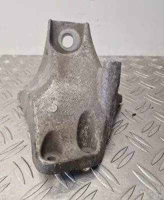 Audi A8 S8 D3 4E Gearbox mounting bracket 4E0399113AJ